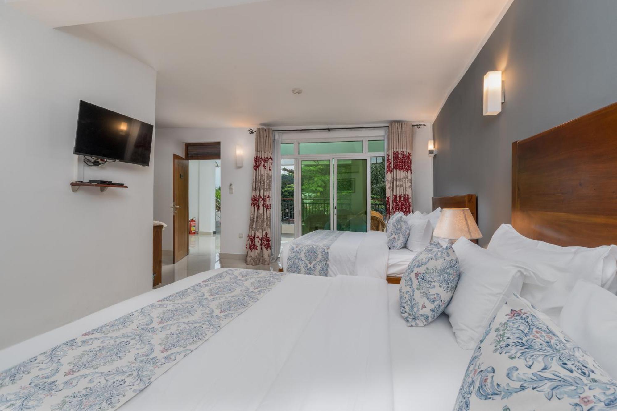 Hotel Travellers Nest Kandy Ngoại thất bức ảnh