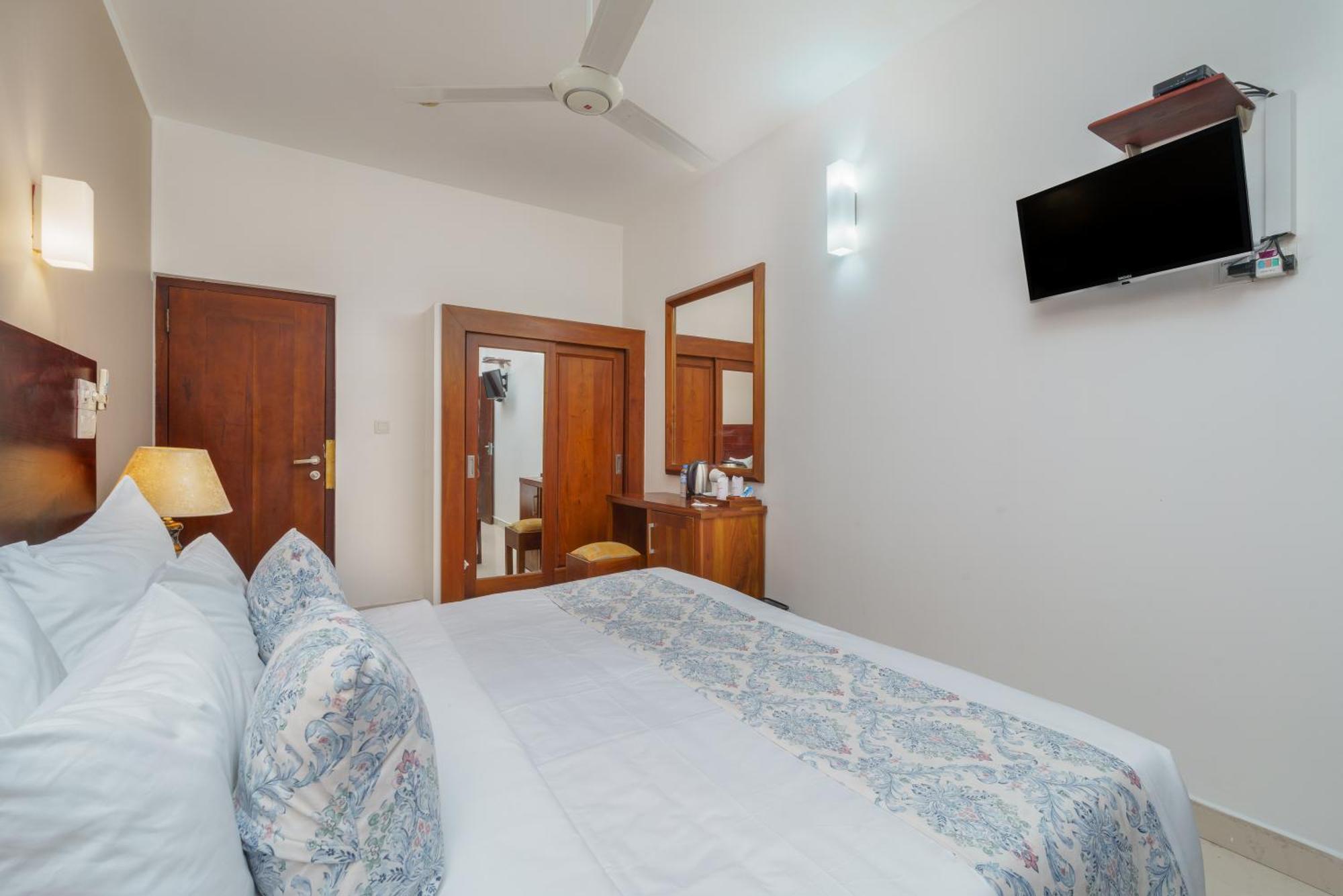 Hotel Travellers Nest Kandy Ngoại thất bức ảnh
