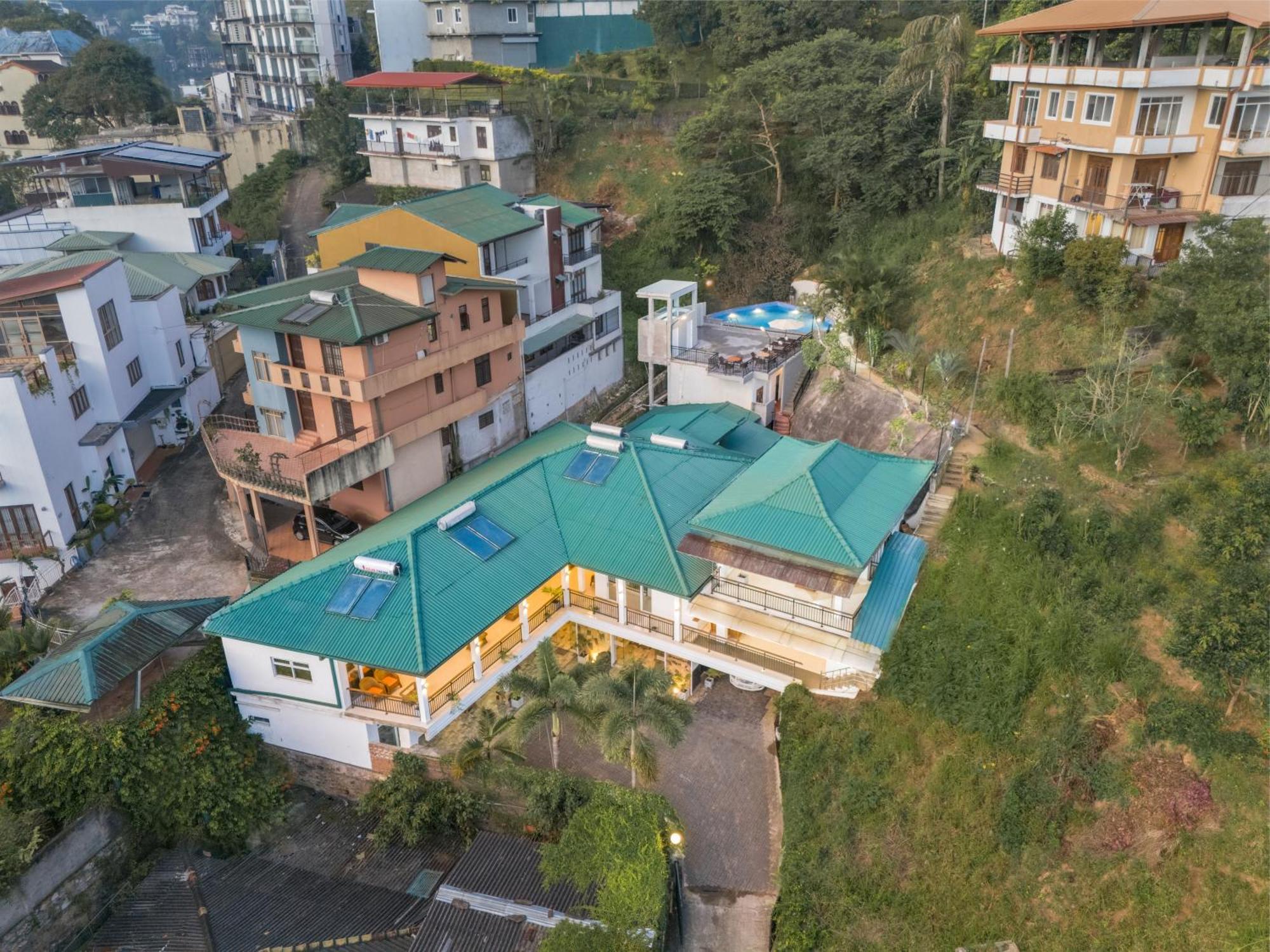 Hotel Travellers Nest Kandy Ngoại thất bức ảnh